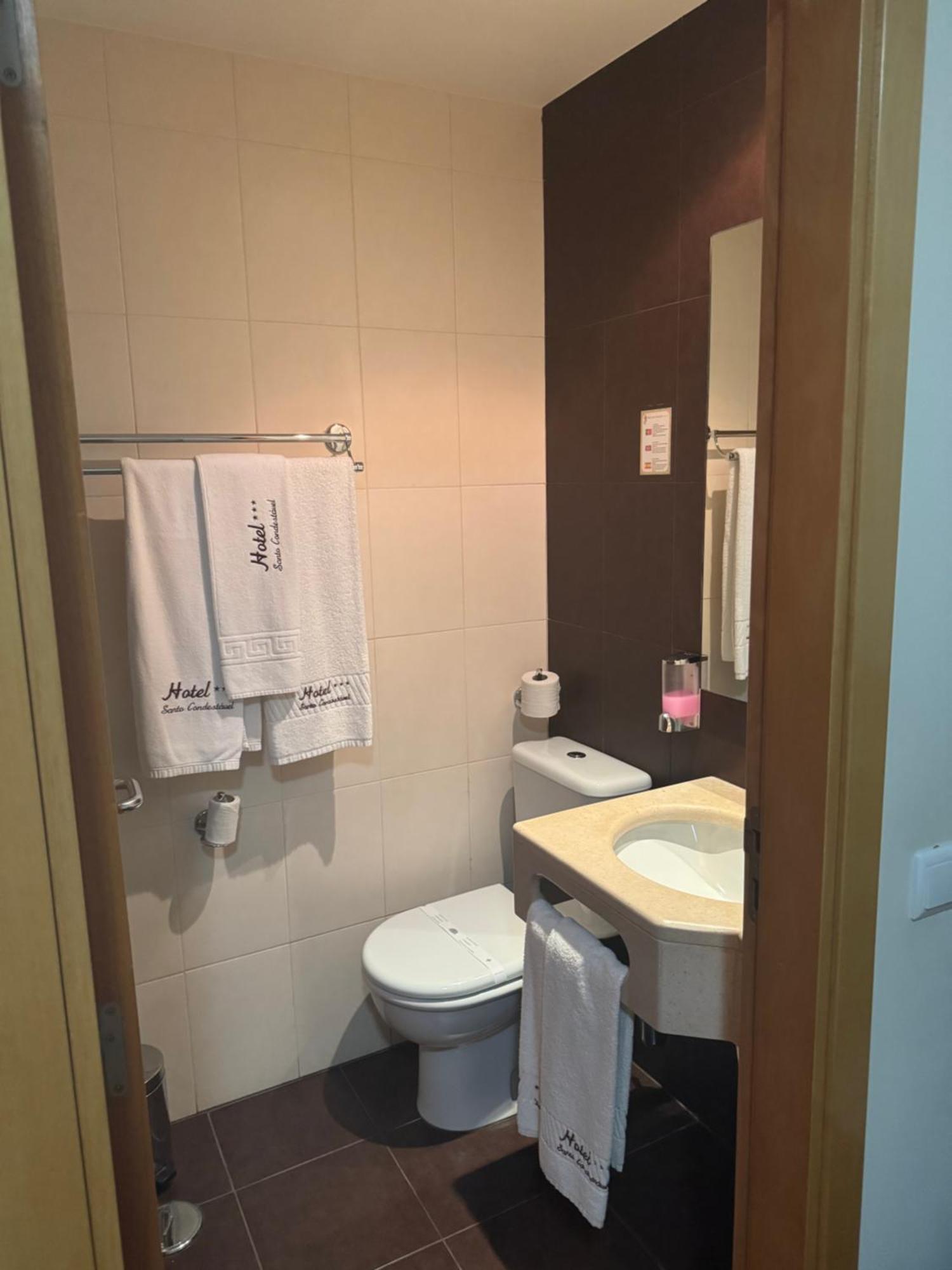 Hotel Santo Condestavel Fátima Kültér fotó